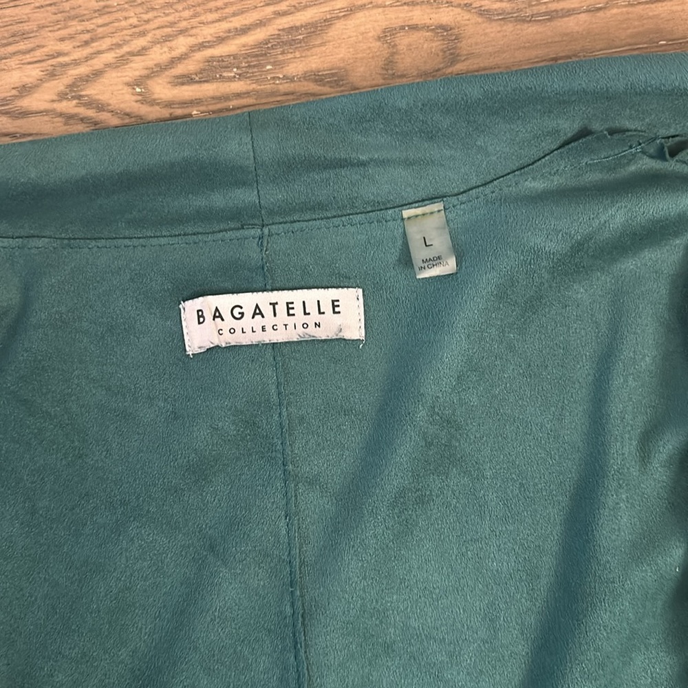 Bagatelle Emerald Green Faux Suede Open Front Blazer - Picture 4 of 5